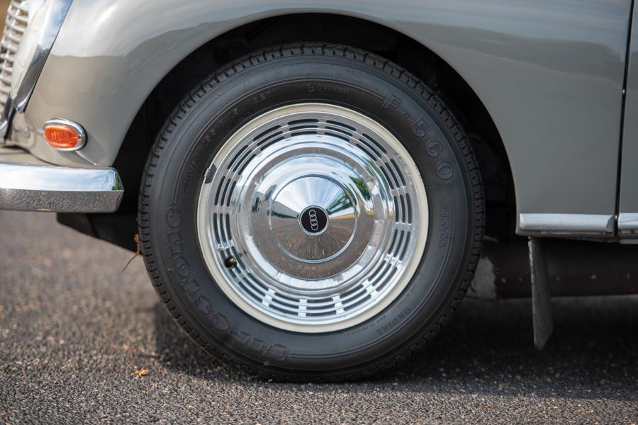 Колеса Auto Union 1000 S Coupe DeLuxe 1959 года  (фото 12 из 21)